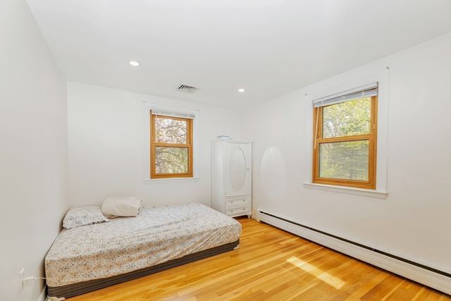 881 Pleasant St, Stoughton, MA 02072