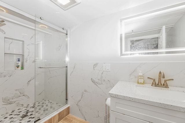 881 Pleasant St, Stoughton, MA 02072