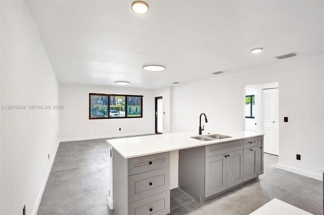 2255 NE 173rd Street 0, North Miami Beach, FL 33160