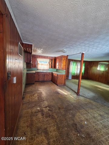 520 Kenmore Street, Lima, OH 45801