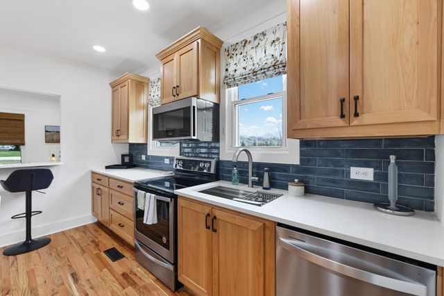 963 Lynchburg Rd, Winchester, TN 37398