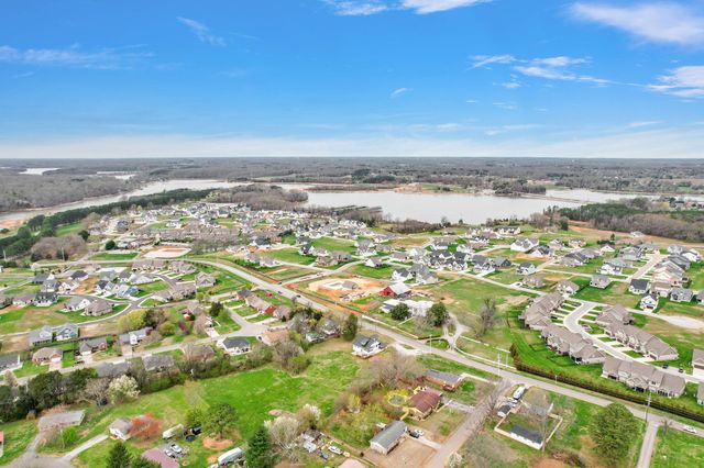 963 Lynchburg Rd, Winchester, TN 37398