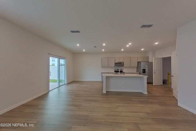 56 BRAZIL NUT Circle, Jacksonville, FL 32218