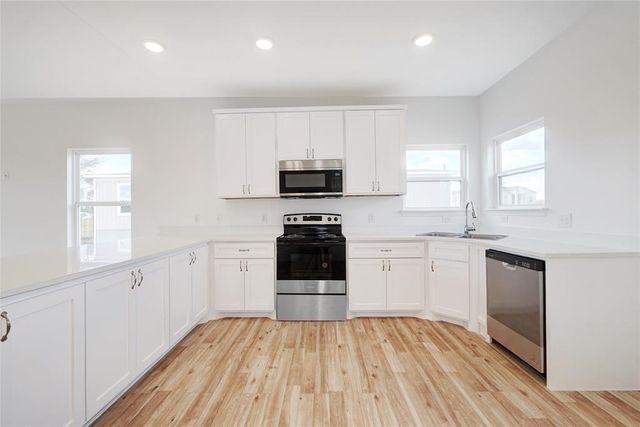 231 La Fortuna DR, Del Valle, TX 78617