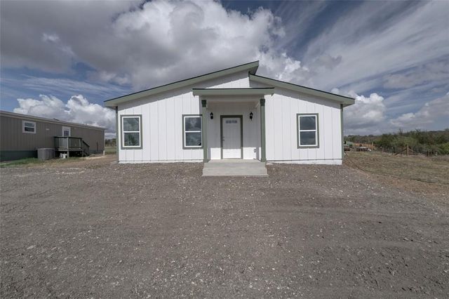 231 La Fortuna DR, Del Valle, TX 78617