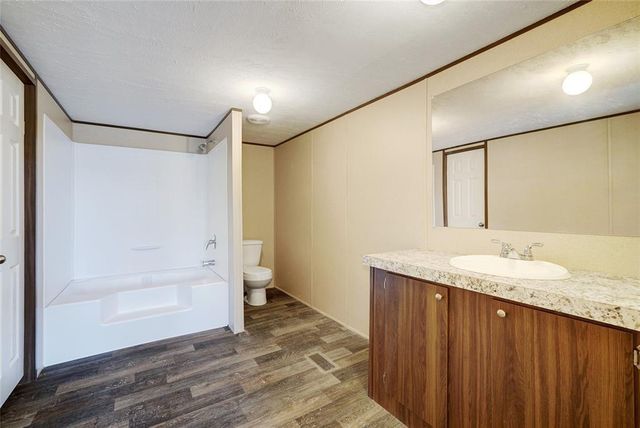 231 La Fortuna DR, Del Valle, TX 78617