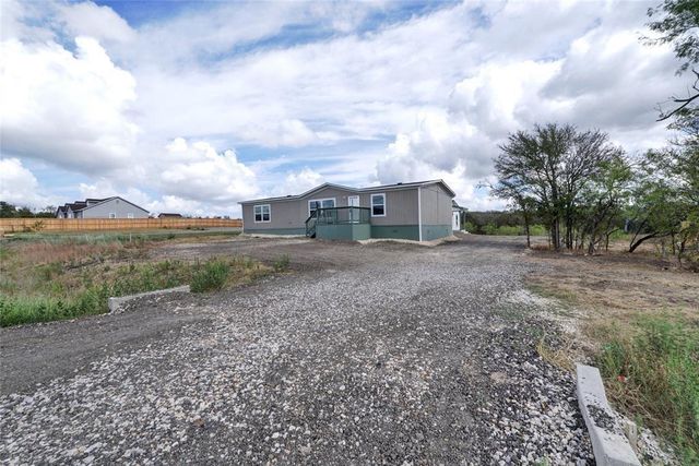 231 La Fortuna DR, Del Valle, TX 78617