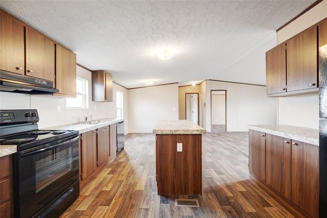 231 La Fortuna DR, Del Valle, TX 78617