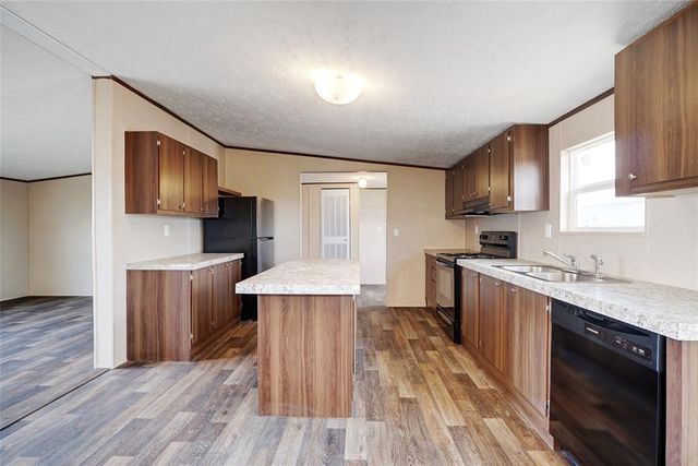 231 La Fortuna DR, Del Valle, TX 78617