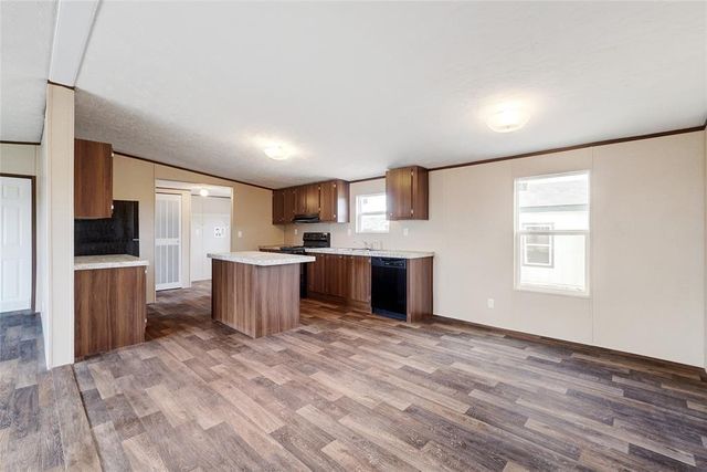 231 La Fortuna DR, Del Valle, TX 78617