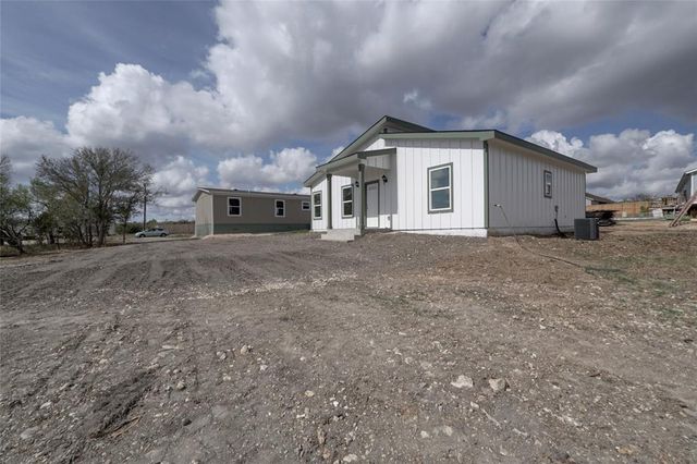 231 La Fortuna DR, Del Valle, TX 78617
