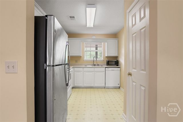 211 edgewater Road 40, Savannah, GA 31406