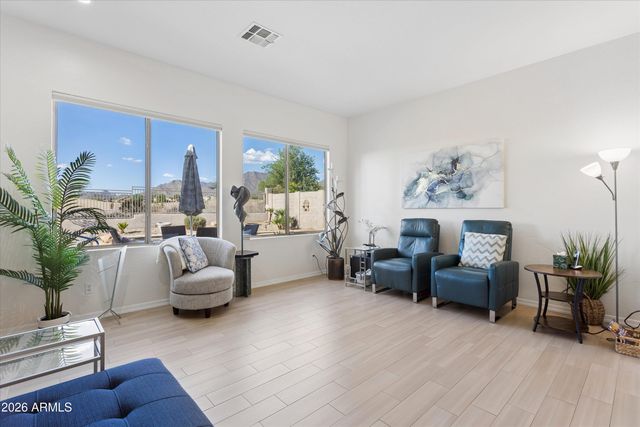 10550 E SHEENA Drive, Scottsdale, AZ 85255