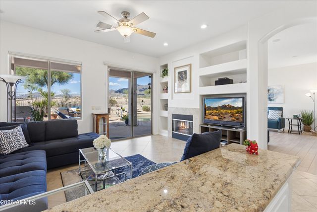 10550 E SHEENA Drive, Scottsdale, AZ 85255