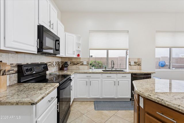 10550 E SHEENA Drive, Scottsdale, AZ 85255