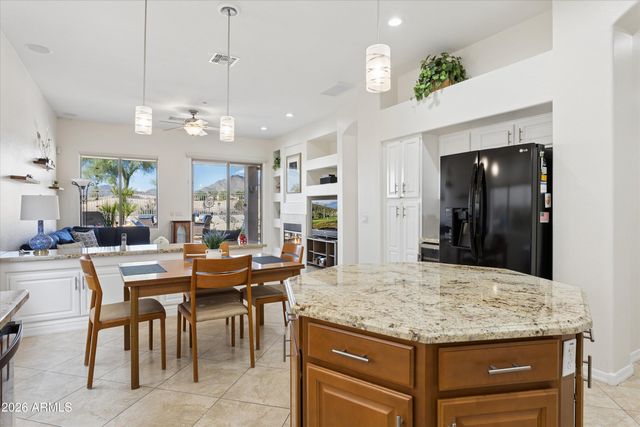 10550 E SHEENA Drive, Scottsdale, AZ 85255