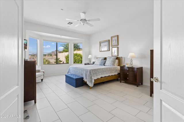 10550 E SHEENA Drive, Scottsdale, AZ 85255
