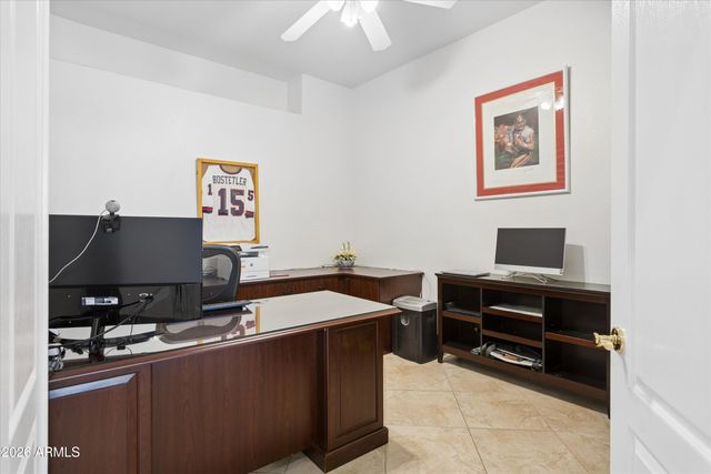 10550 E SHEENA Drive, Scottsdale, AZ 85255