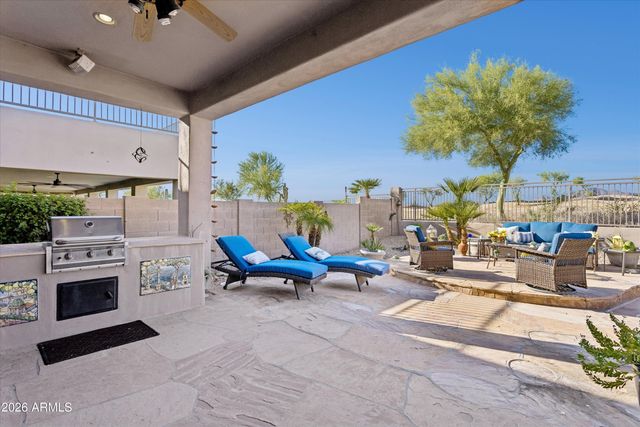 10550 E SHEENA Drive, Scottsdale, AZ 85255