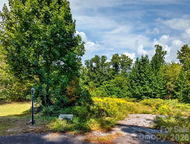 514 Shadyside Drive 11, Waynesville, NC 28785