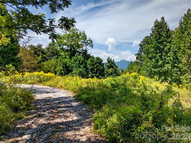 514 Shadyside Drive 11, Waynesville, NC 28785