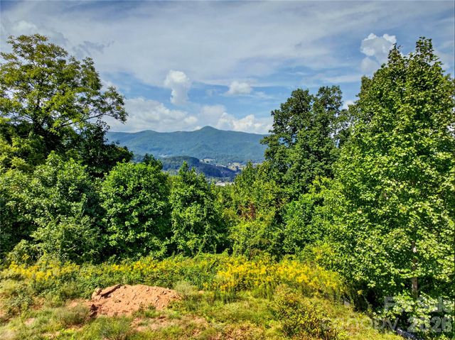 514 Shadyside Drive 11, Waynesville, NC 28785