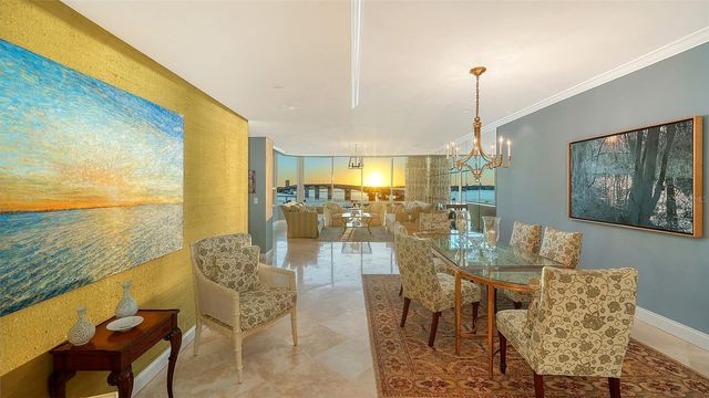 136 GOLDEN GATE POINT 502, Sarasota, FL 34236