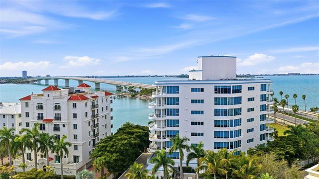 136 GOLDEN GATE POINT 502, Sarasota, FL 34236