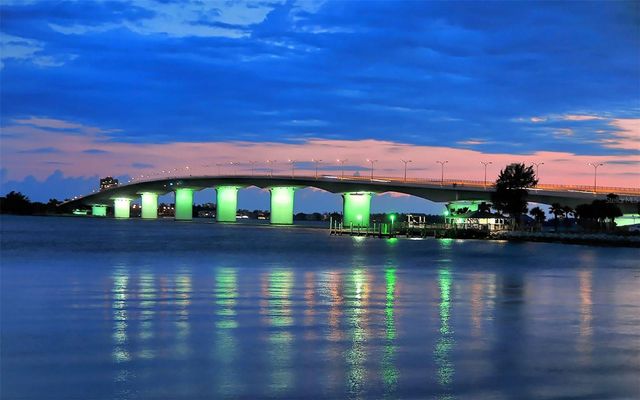 136 GOLDEN GATE POINT 502, Sarasota, FL 34236