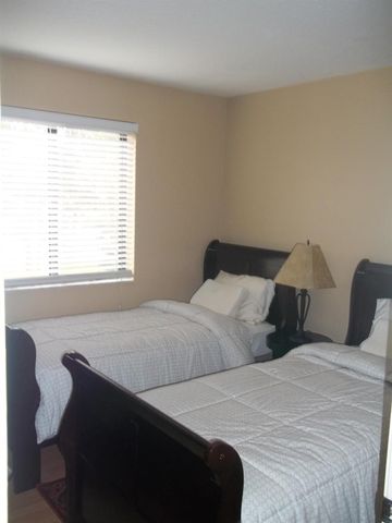 4 Via De Casas Sur 203, Boynton Beach, FL 33426