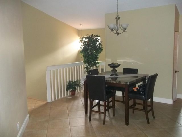 4 Via De Casas Sur 203, Boynton Beach, FL 33426