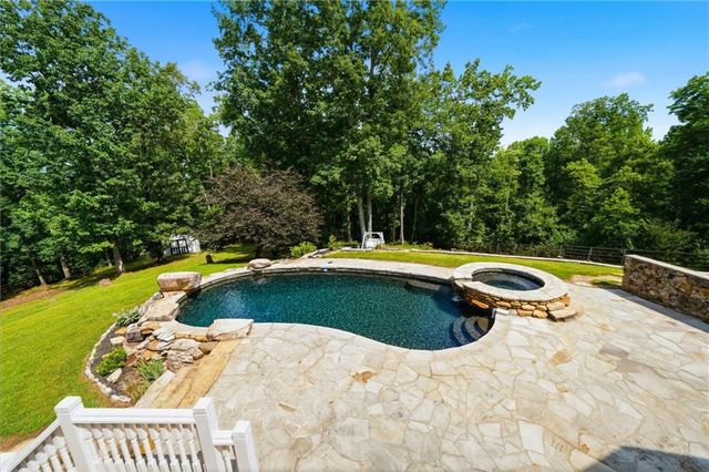 156 Lula Payne Trail, Ball Ground, GA 30107