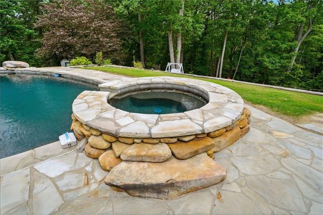 156 Lula Payne Trail, Ball Ground, GA 30107
