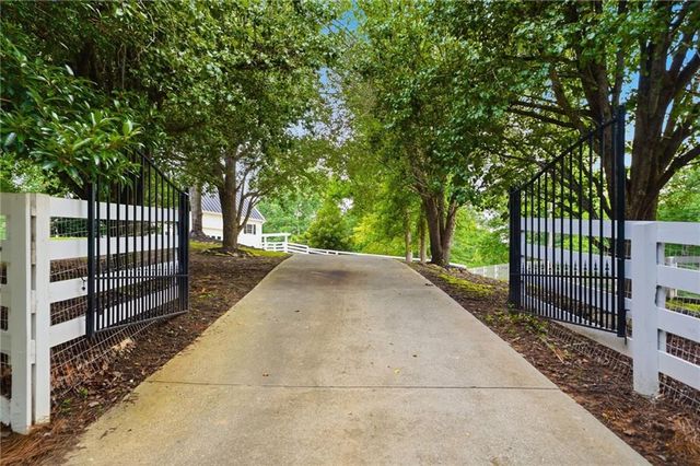 156 Lula Payne Trail, Ball Ground, GA 30107