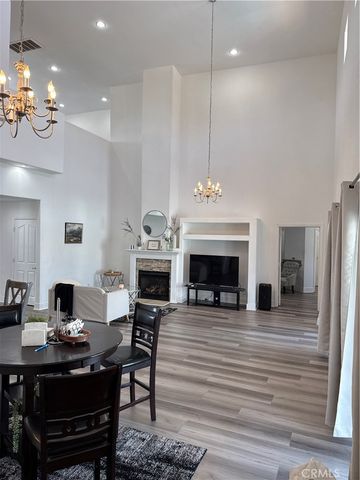 13975 Barker, Apple Valley, CA 92307