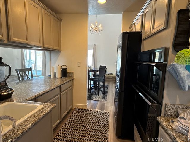 13975 Barker, Apple Valley, CA 92307