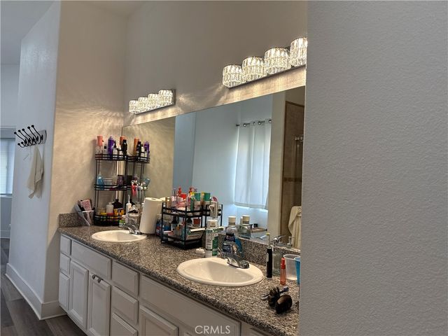 13975 Barker, Apple Valley, CA 92307