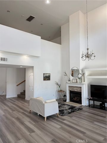 13975 Barker, Apple Valley, CA 92307