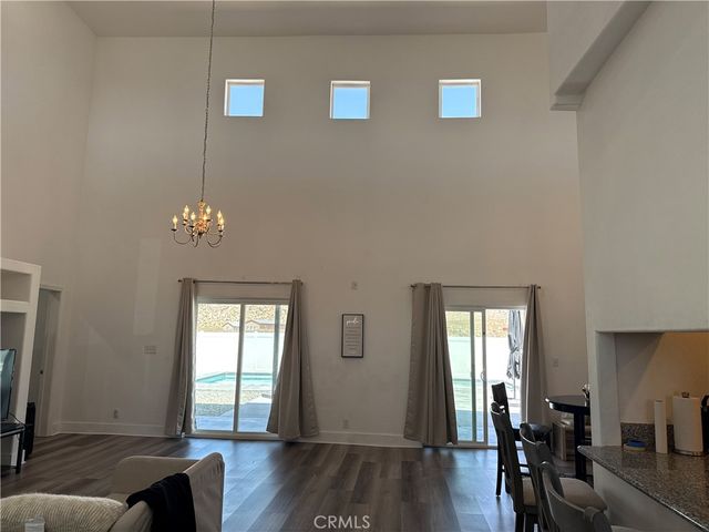 13975 Barker, Apple Valley, CA 92307