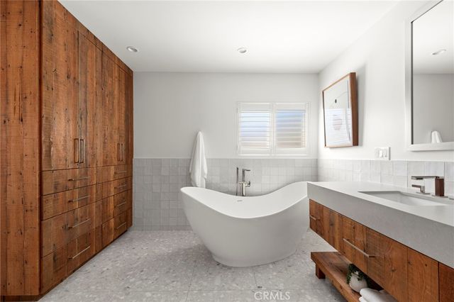 5417 E Anaheim Road, Long Beach, CA 90815