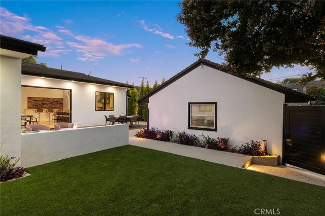 5417 E Anaheim Road, Long Beach, CA 90815