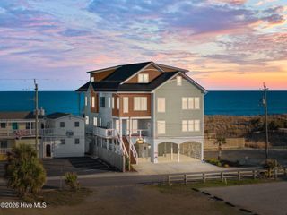 312 Carolina Beach Avenue N, Carolina Beach, NC 28428