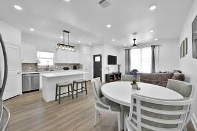 211 S 5th Street B, Conroe, TX 77301