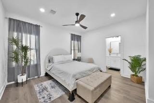 211 S 5th Street B, Conroe, TX 77301