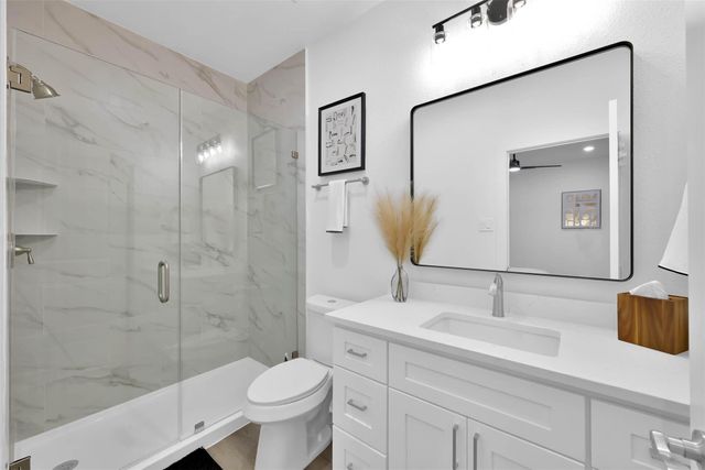 211 S 5th Street B, Conroe, TX 77301