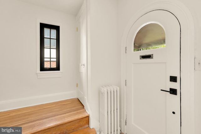 3719 WINDOM PL NW, Washington, DC 20016