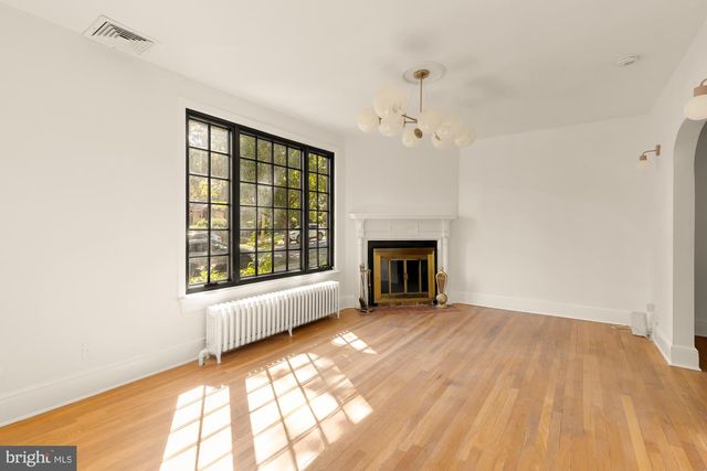 3719 WINDOM PL NW, Washington, DC 20016