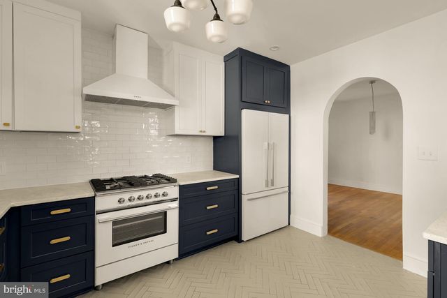 3719 WINDOM PL NW, Washington, DC 20016