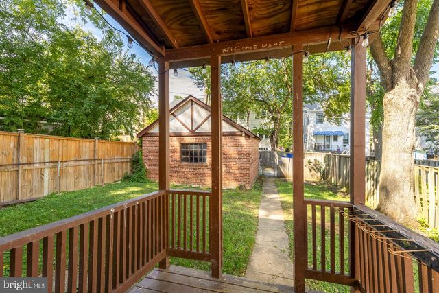 3719 WINDOM PL NW, Washington, DC 20016