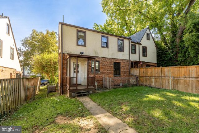 3719 WINDOM PL NW, Washington, DC 20016